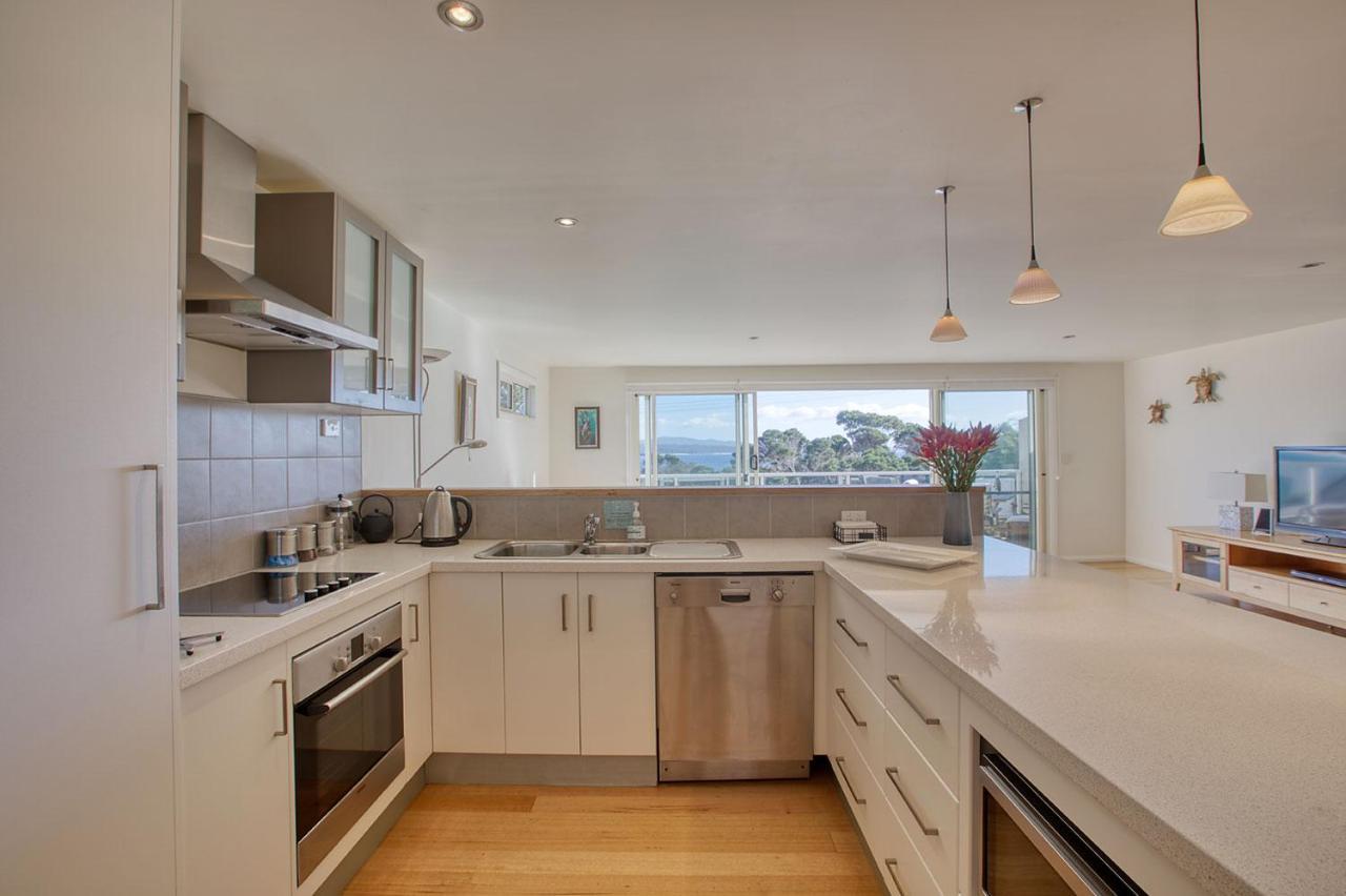Quarterdeck Apartment Binalong Bay 外观 照片