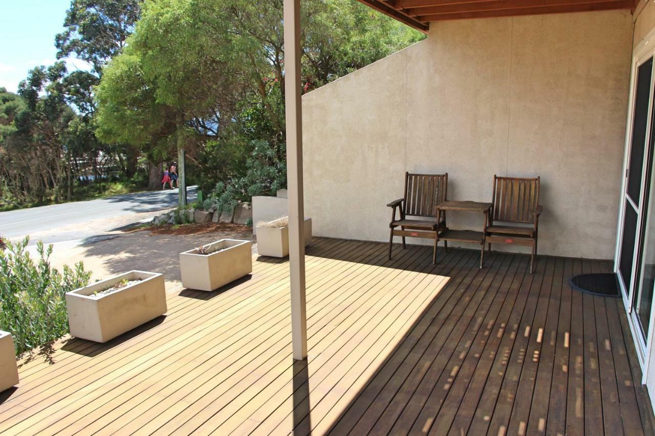 Quarterdeck Apartment Binalong Bay 外观 照片